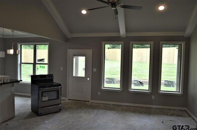 3084 3084 San Jacinto, Tyler, TX 75701 - photo 2