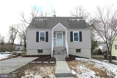 413 Zelma Ave, Capitol Heights, MD 20743 - photo 2