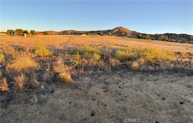 2 Montgomery Ave, Riverside, CA 92567 - photo 5