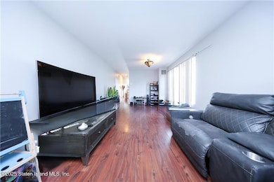 20 Buel Ave unit A, Staten Island, NY 10304 - photo 4