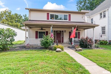 137 E Adams St, Greenview, IL 62642 - photo 2