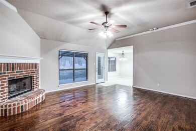 330 Carlisle Dr, Weatherford, TX 76085 - photo 5