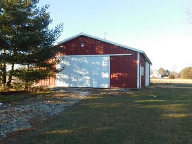 2024 W Division Rd, Huntington, IN 46750 - photo 5