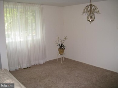 7066 Winter Rose Path, Columbia, MD 21045 - photo 5