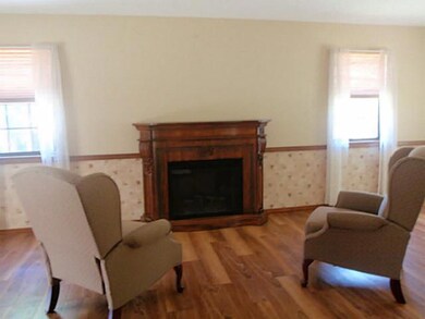 Patio/Deck. Rear Screened Patio