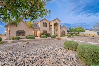 3770 E Graythorn Way