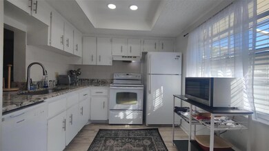 952 Virginia St unit 103, Dunedin, FL 34698 - photo 3