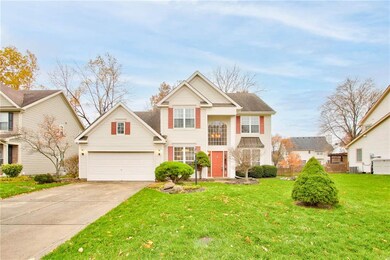 10471 Fox Creek Ln, Fishers, IN 46037 - photo 2