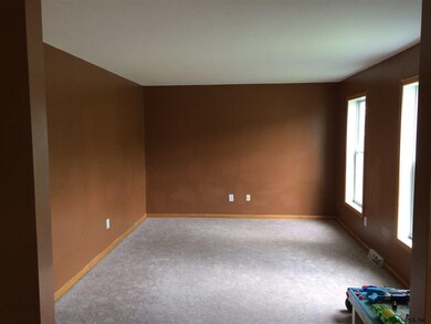 36 Rose Ln, Rensselaer, NY 12144 - photo 6