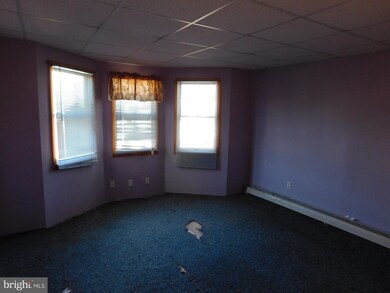 218 1/2 Penn St, Tamaqua, PA 18252 - photo 6