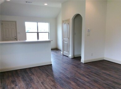 3106 Cardinal Dr, Ennis, TX 75119 - photo 2