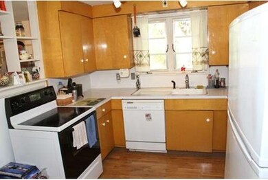 24 Cedar St, Sturbridge, MA 01566 - photo 4