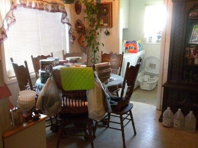 3445 Anderson Ave, Klamath Falls, OR 97603 - photo 6