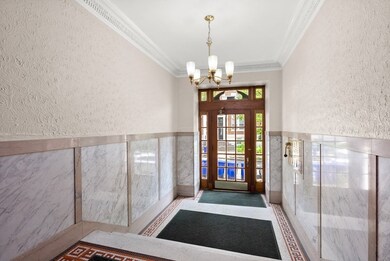 22 James St unit 4, Brookline, MA 02446 - photo 5