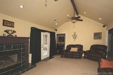 25 Fox Run Cir, Jenks, OK 74037 - photo 5