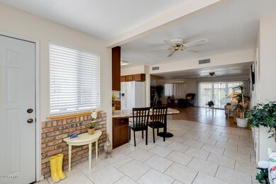 10024 W Deanne Dr, Sun City, AZ 85351 - photo 7