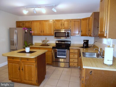 4012 Cabot Ct, Skippack, PA 19473 - photo 6