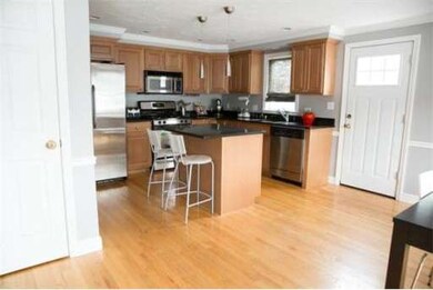 64 Princeton Ave, Waltham, MA 02451 - photo 3