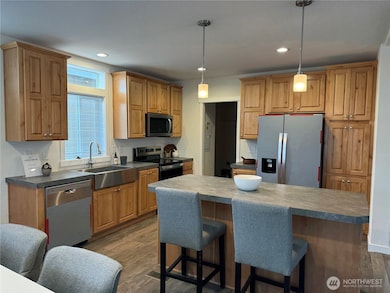 881 N Iris Ave, Sequim, WA 98382 - photo 3