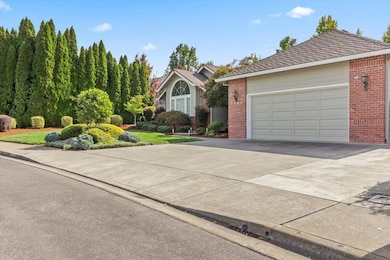 2480 Meadow Creek Dr, Medford, OR 97504 - photo 5