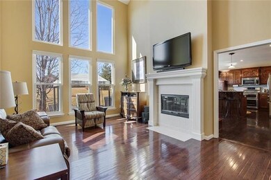 802 Cedar Ridge Dr, Raymore, MO 64083 - photo 2