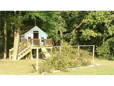 259 Skyllar Ln, Dunnsville, VA 22454 - photo 7