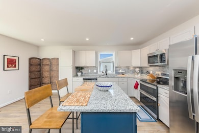 816 Jackson St, Colonial Beach, VA 22443 - photo 4