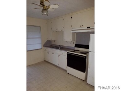 102 W Halstead Ave, Copperas Cove, TX 76522 - photo 5