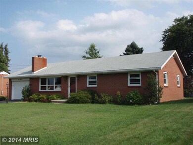 354 Town Dr, Greencastle, PA 17225 - photo 2