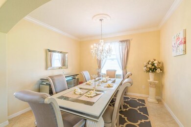Formal Dining