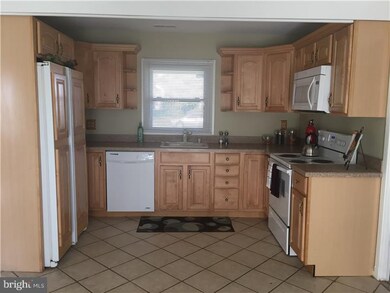 47 Paddock Ln, Willingboro, NJ 08046 - photo 2