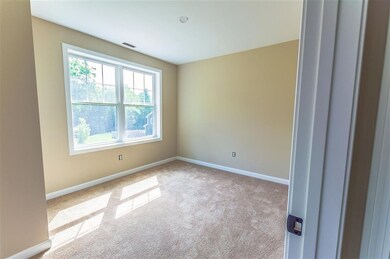 104 Bean Rd, MerriMacK, NH 03054 - photo 4