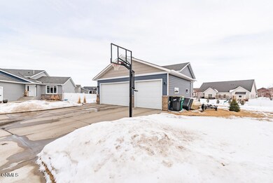 3707 Pebbleview Circle MLS-3