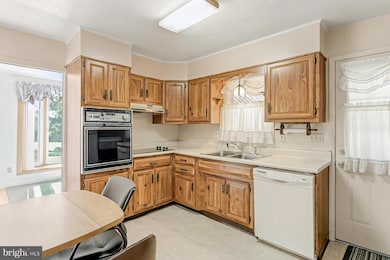 1406 Carlisle Rd, Camp Hill, PA 17011 - photo 4