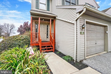 115 Oak Ridge Ln unit 115, Dallastown, PA 17313 - photo 3
