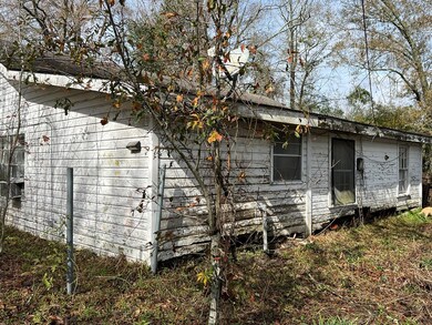 Exterior Right 