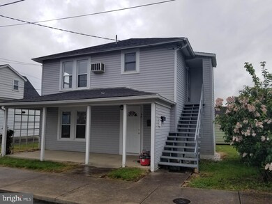 18 Central Ave unit A-B, Petersburg, WV 26847 - photo 2
