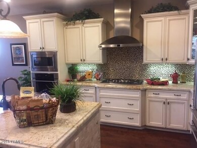 Oakville Kitchen