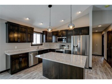 540 Gopher Ct, New Richmond, WI 54017 - photo 5