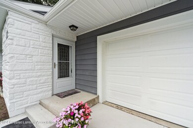 2176-Iroquois-Rd-Okemos-MI-48864-WindowS