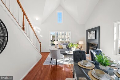 11201 Wortham Crest Cir, Manassas, VA 20109 - photo 4