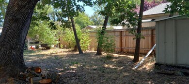 254 SW Rogue River Ave, Grants Pass, OR 97526 - photo 5