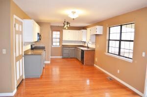 3522 Country Cir, Harrison, AR 72601 - photo 4