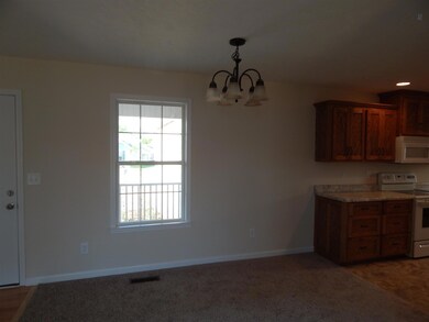 1809 Lakin Ln, Columbia, TN 38401 - photo 3
