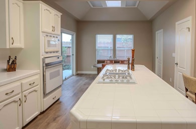 8860 N 10th St, Fresno, CA 93720 - photo 7