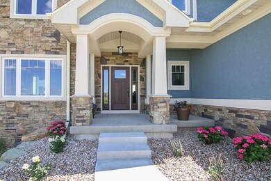 940 Alpine Pkwy, Oregon, WI 53575 - photo 2