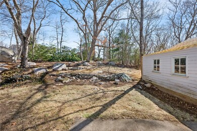 11 Hubbard St, Westerly, RI 02891 - photo 6