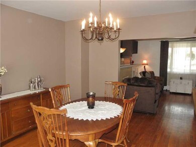 Dining Room. Nice Flowing Floor Plans w/ Large Roo