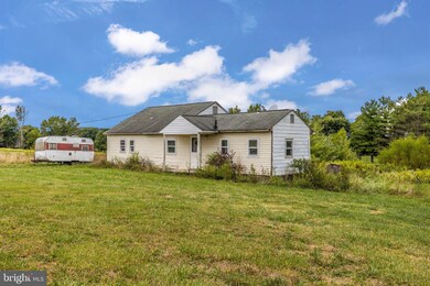 11942 Simpsons Mill Rd, Keymar, MD 21757 - photo 3