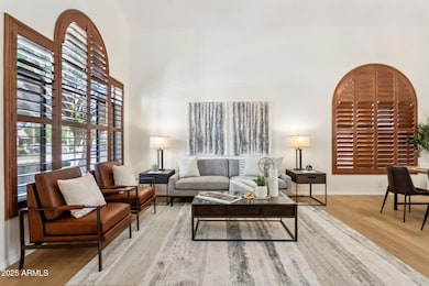 5-web-or-mls-2242-w-myrtle-dr